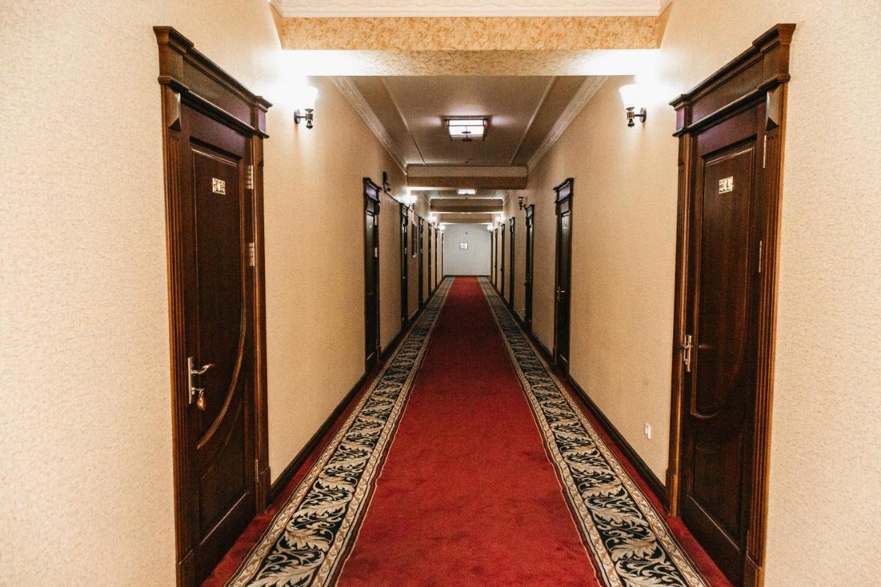 Buyuk Ipak Yo'Li Hotel Namangan Exterior photo