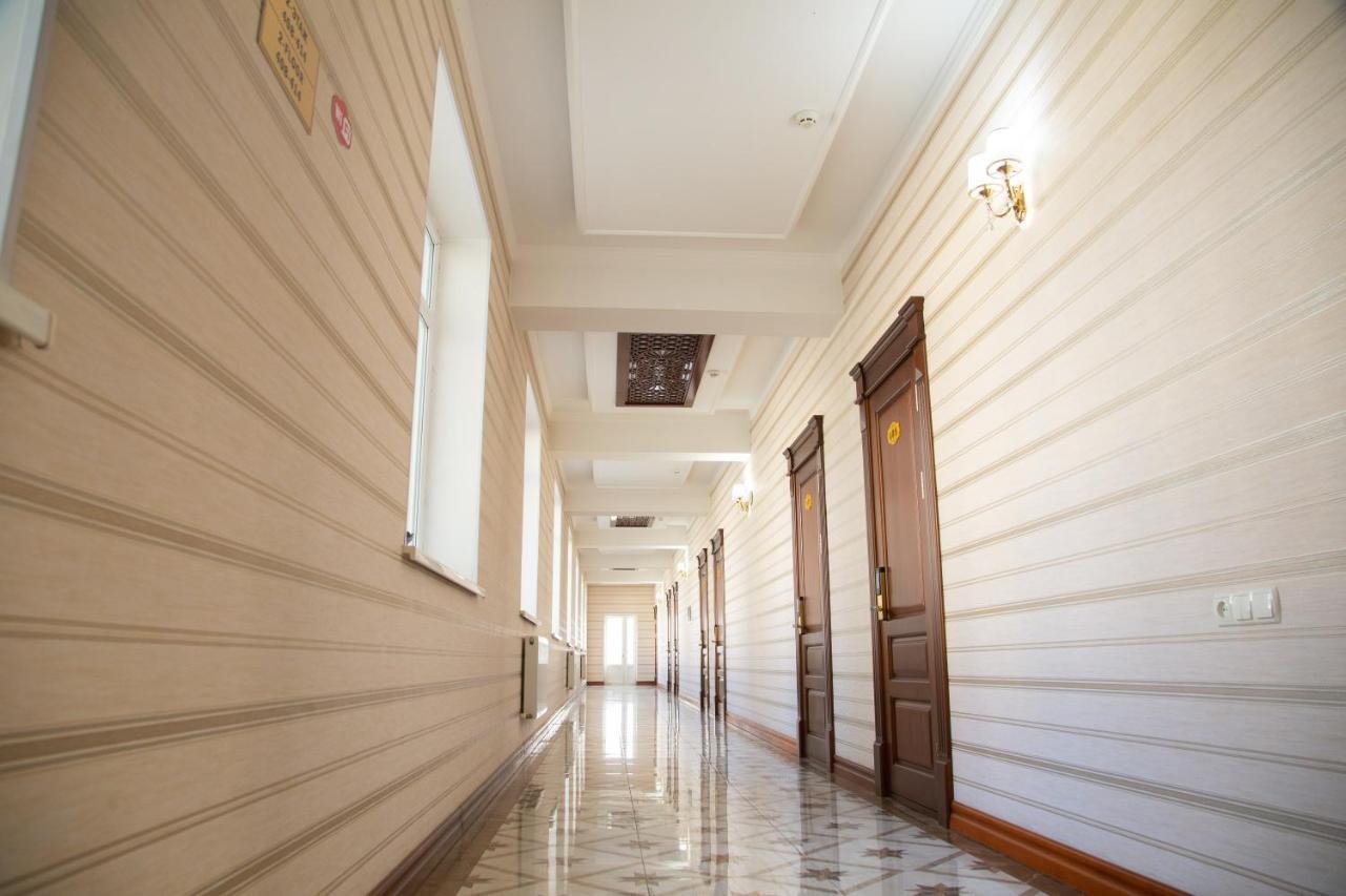Buyuk Ipak Yo'Li Hotel Namangan Exterior photo